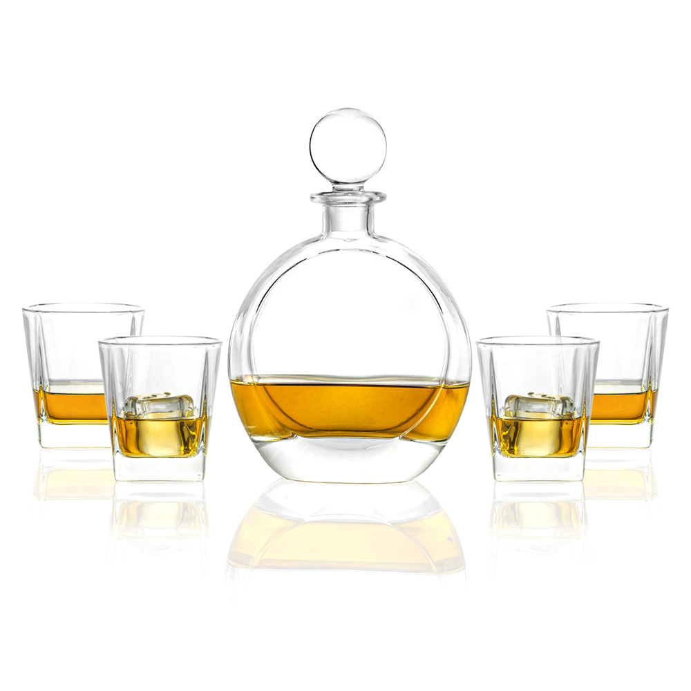 2-1 Whisky bottle set.jpg