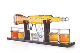 Juego de jarra y vaso de whisky.